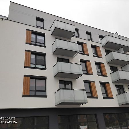 Apartament Pileckiego Nowy Dwor Mazowiecki Modlin Airport Eksteriør billede