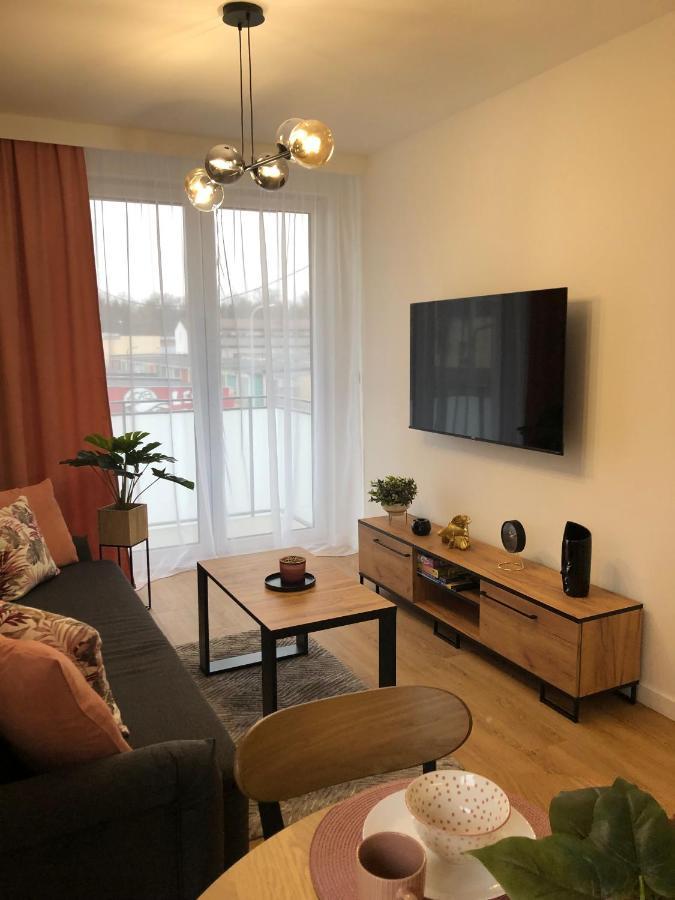 Apartament Pileckiego Nowy Dwor Mazowiecki Modlin Airport Eksteriør billede