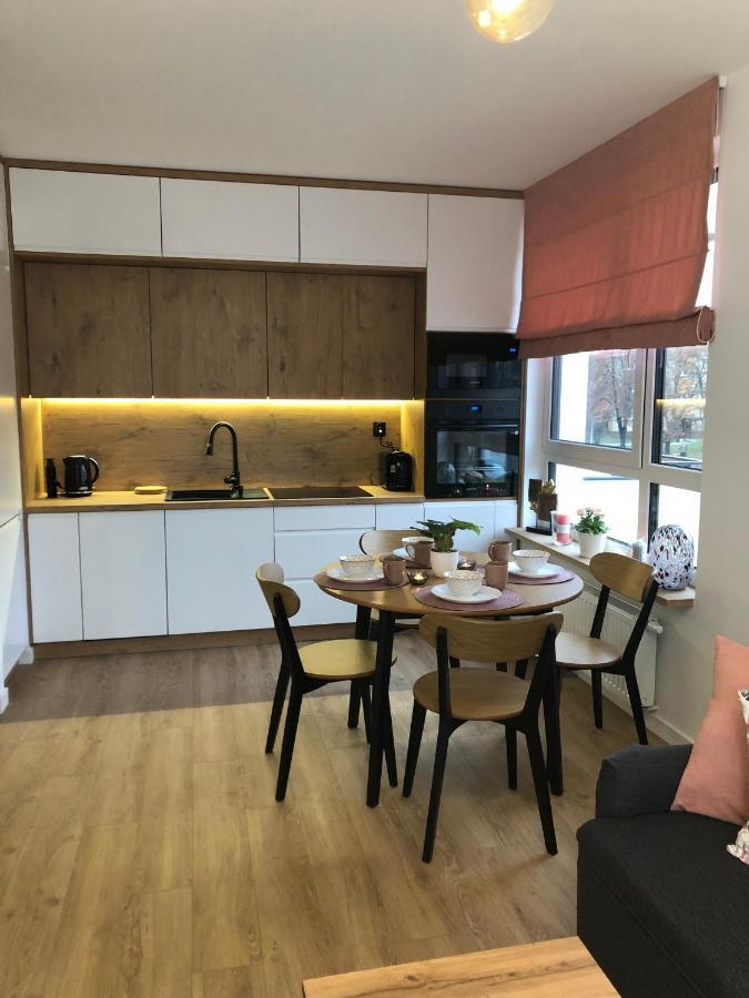 Apartament Pileckiego Nowy Dwor Mazowiecki Modlin Airport Eksteriør billede