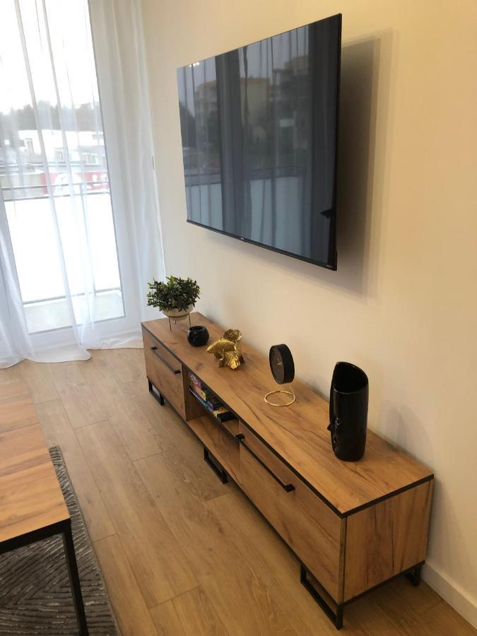 Apartament Pileckiego Nowy Dwor Mazowiecki Modlin Airport Eksteriør billede