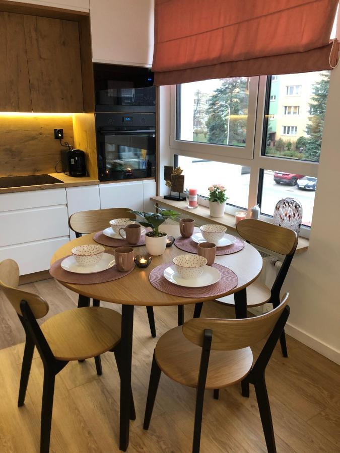 Apartament Pileckiego Nowy Dwor Mazowiecki Modlin Airport Eksteriør billede