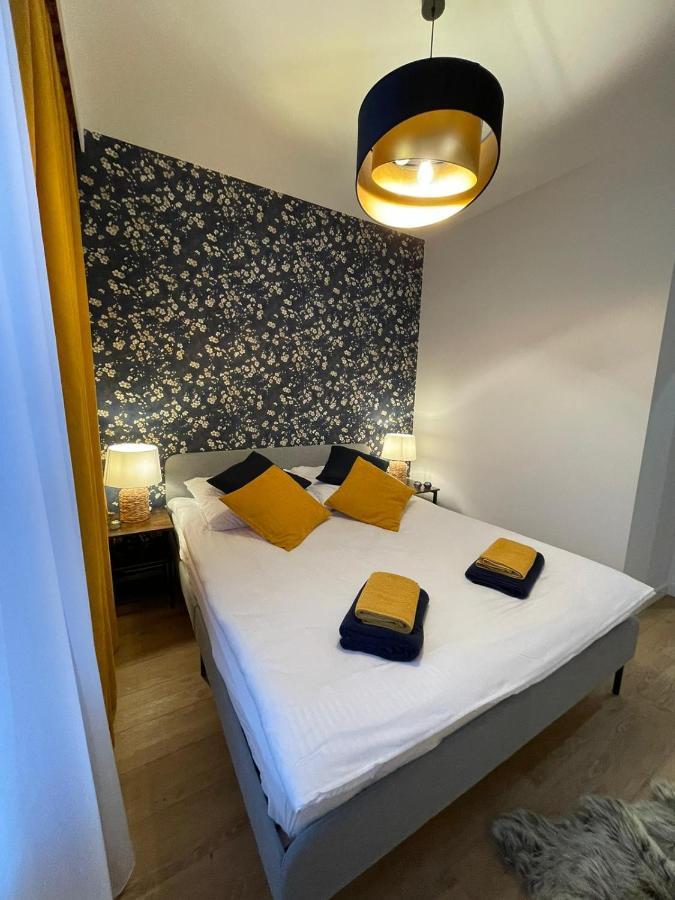 Apartament Pileckiego Nowy Dwor Mazowiecki Modlin Airport Eksteriør billede