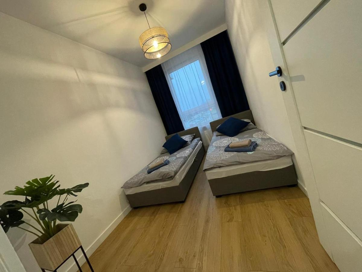 Apartament Pileckiego Nowy Dwor Mazowiecki Modlin Airport Eksteriør billede